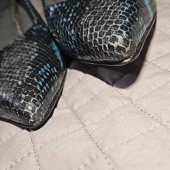 Stuart Weitzman Navy Blue Snakeskin Print Pointed Toe Kitten Heel Size 7.5 - Picture 16 of 16